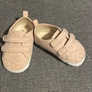 Baby girl shoes 6-12M
